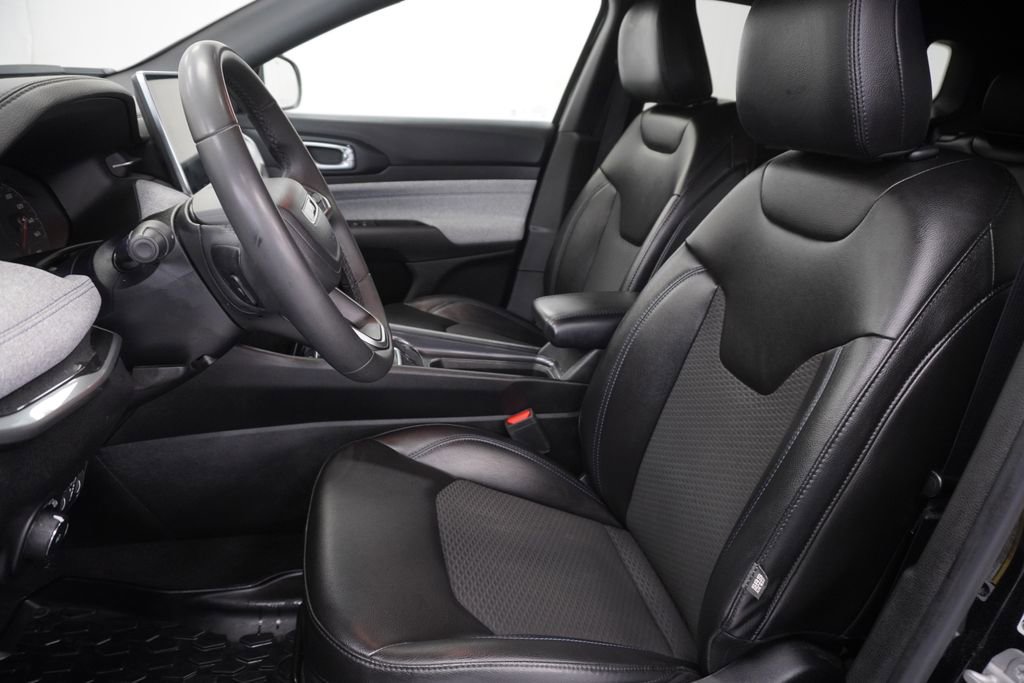 Certified 2023 Jeep Compass Latitude image 16