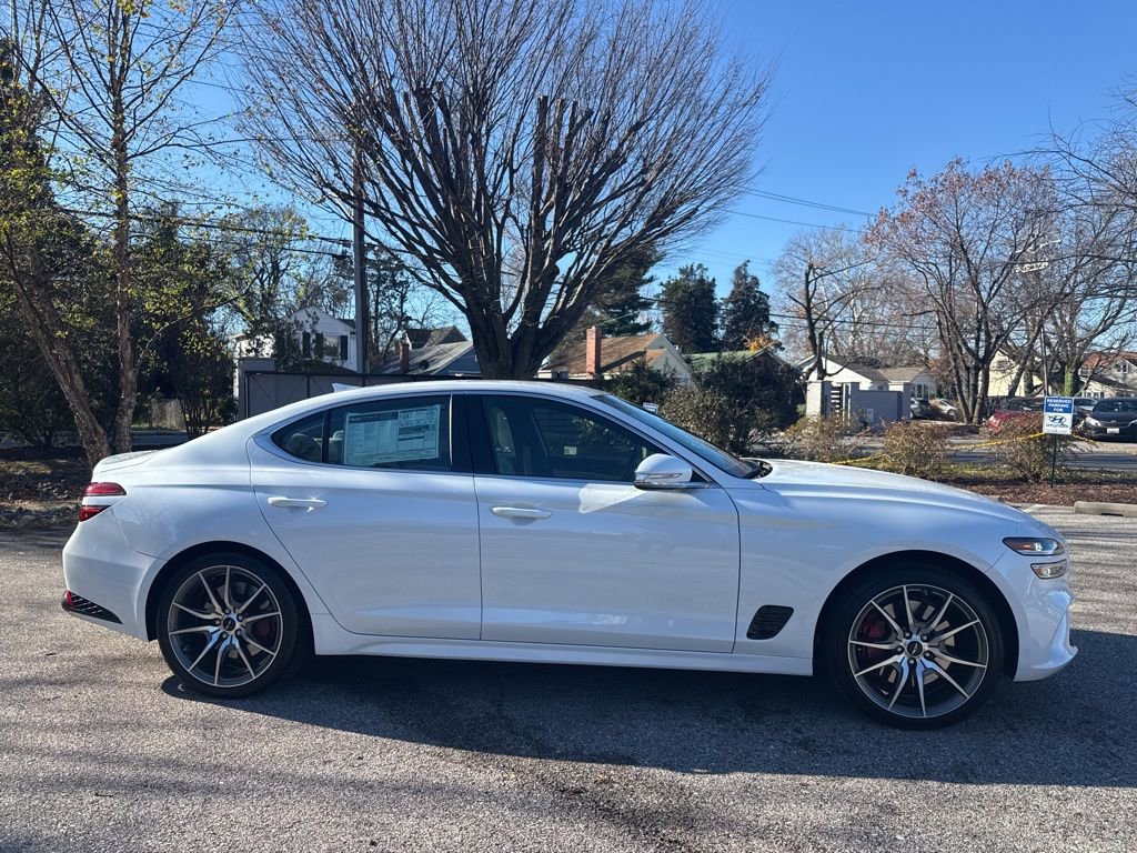 New 2025 Genesis G70 2.5T image 11