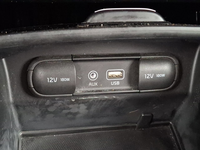 Used 2019 Kia Sorento AWD V6 image 21