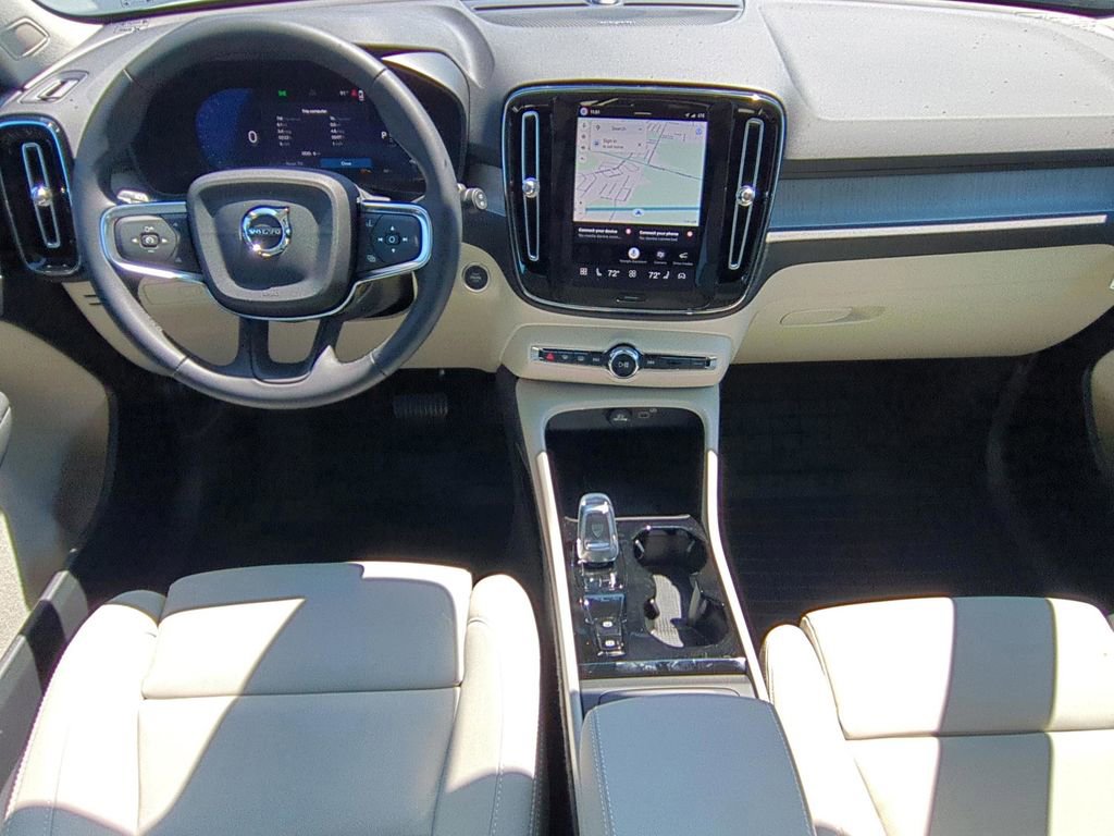 New 2026 Volvo XC40 B5 Ultra w/ Protection Package Premier AWD/4WD image 11