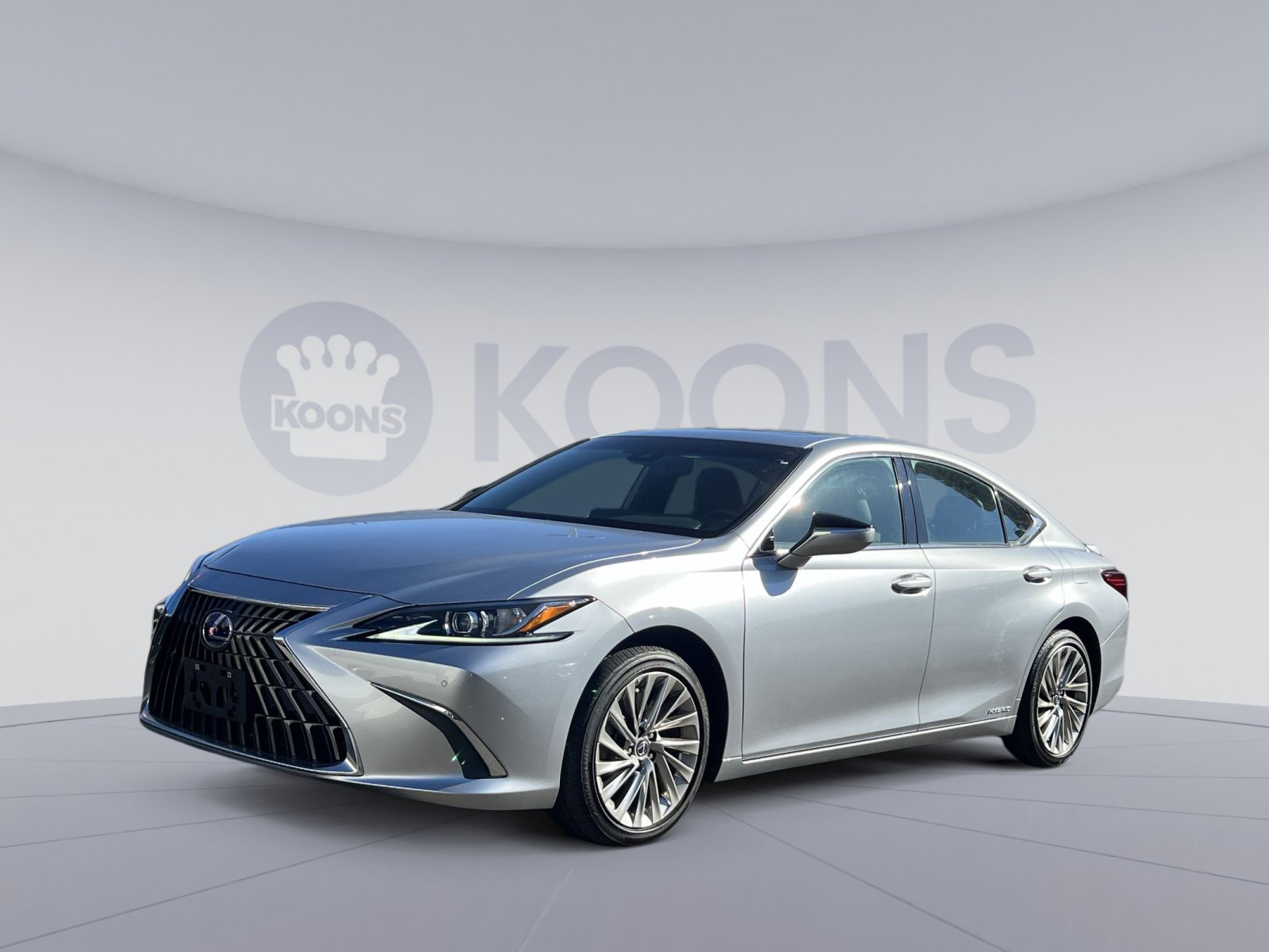 Used 2022 Lexus ES 300h w/ Luxury Package