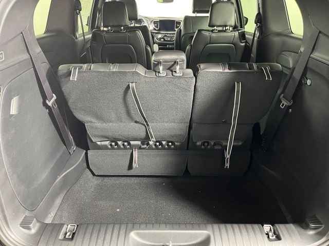 New 2026 Chrysler Pacifica Select image 10