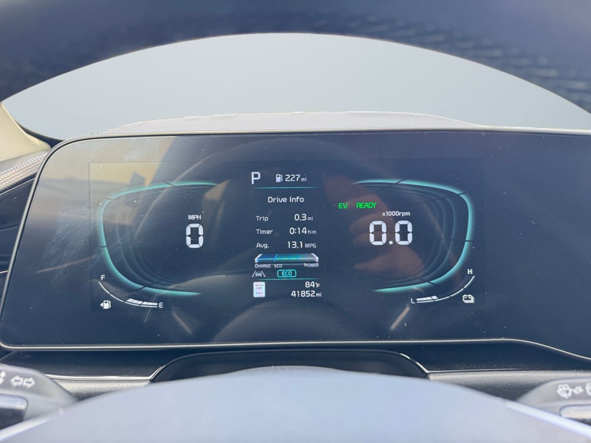 Used 2023 Kia Niro EX image 12