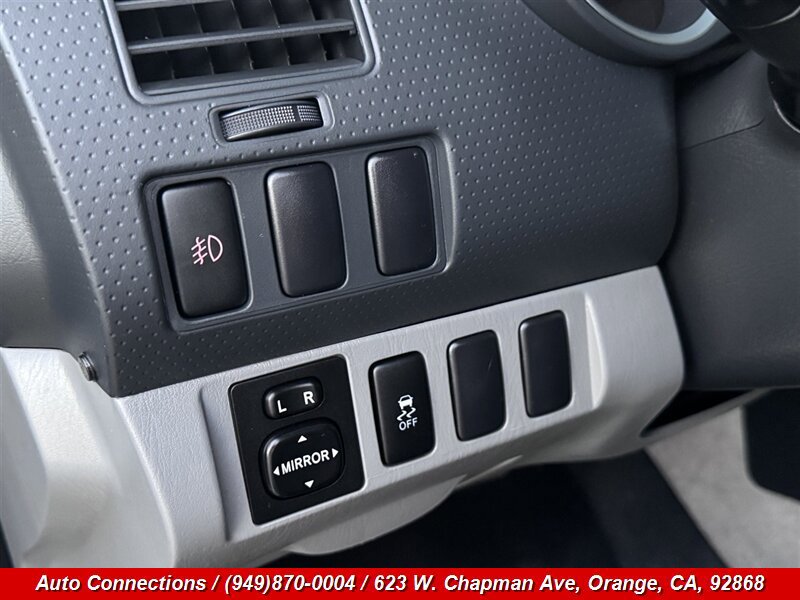 Used 2011 Toyota Tacoma PreRunner w/ SR5 Pkg #2 w/JBL Audio RWD image 18