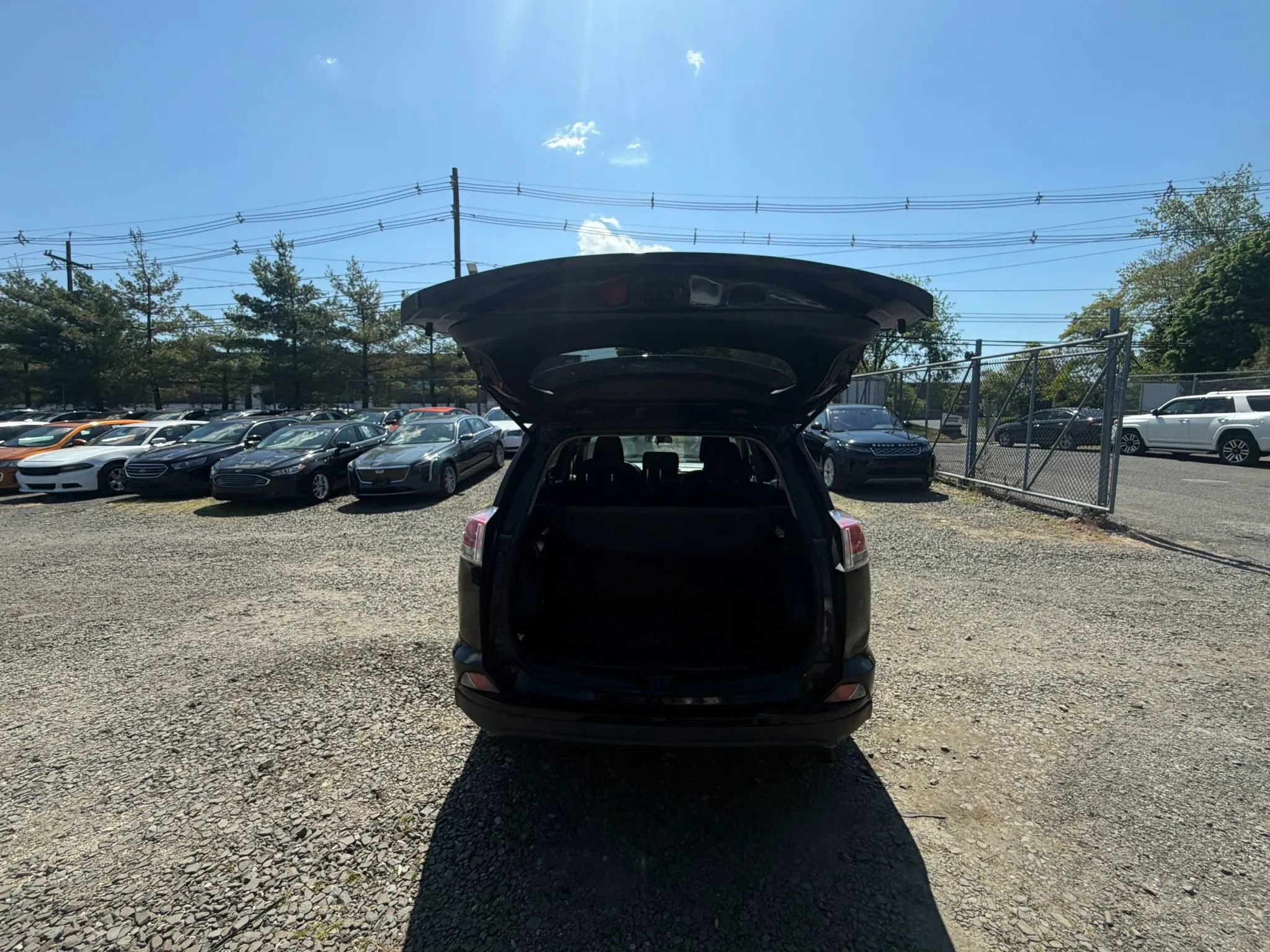 Used 2018 Toyota RAV4 LE w/ All Weather Liner Package AWD/4WD image 30