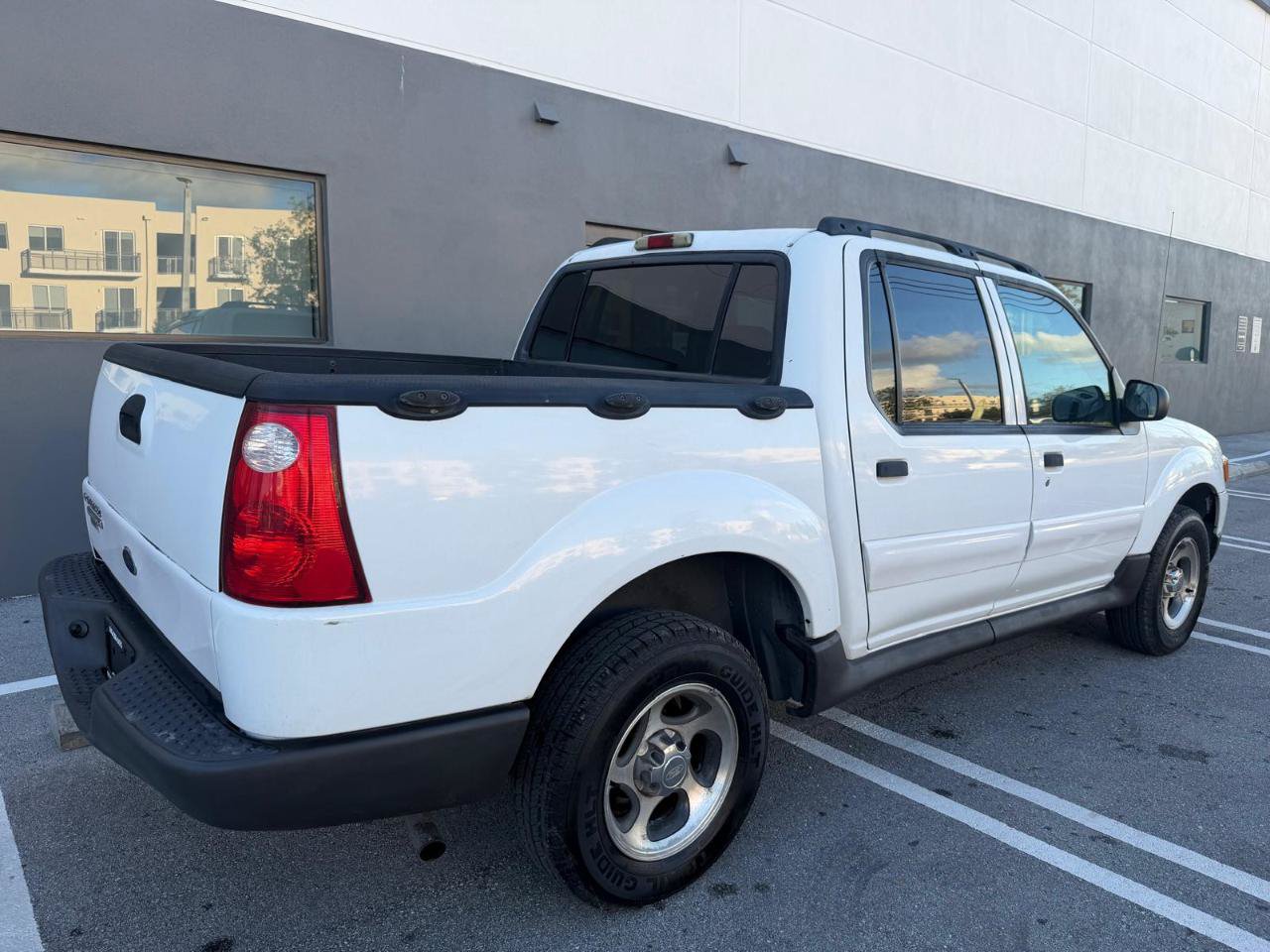 Used 2005 Ford Explorer Sport Trac XLT RWD image 10