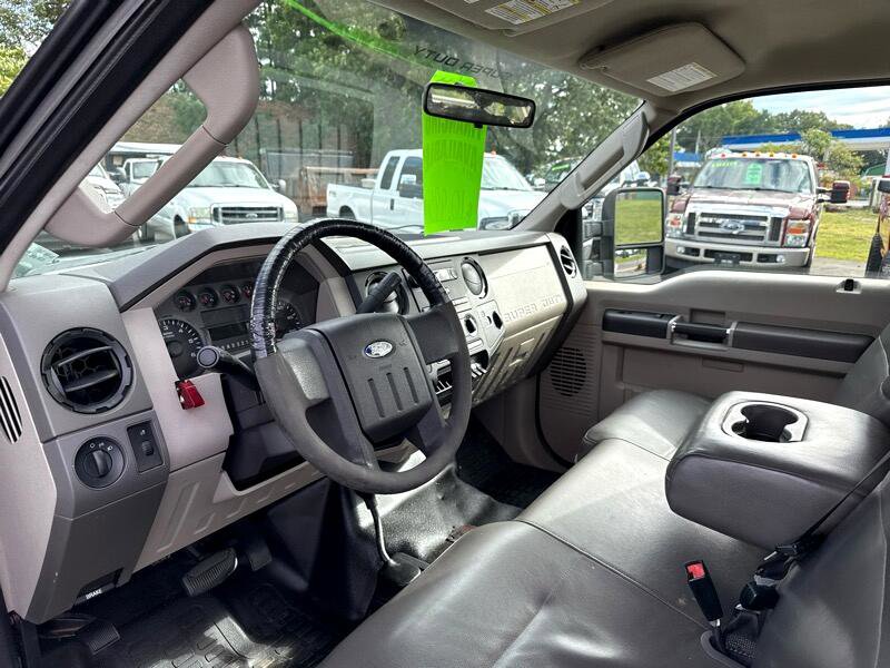 Used 2009 Ford F350 XL image 5