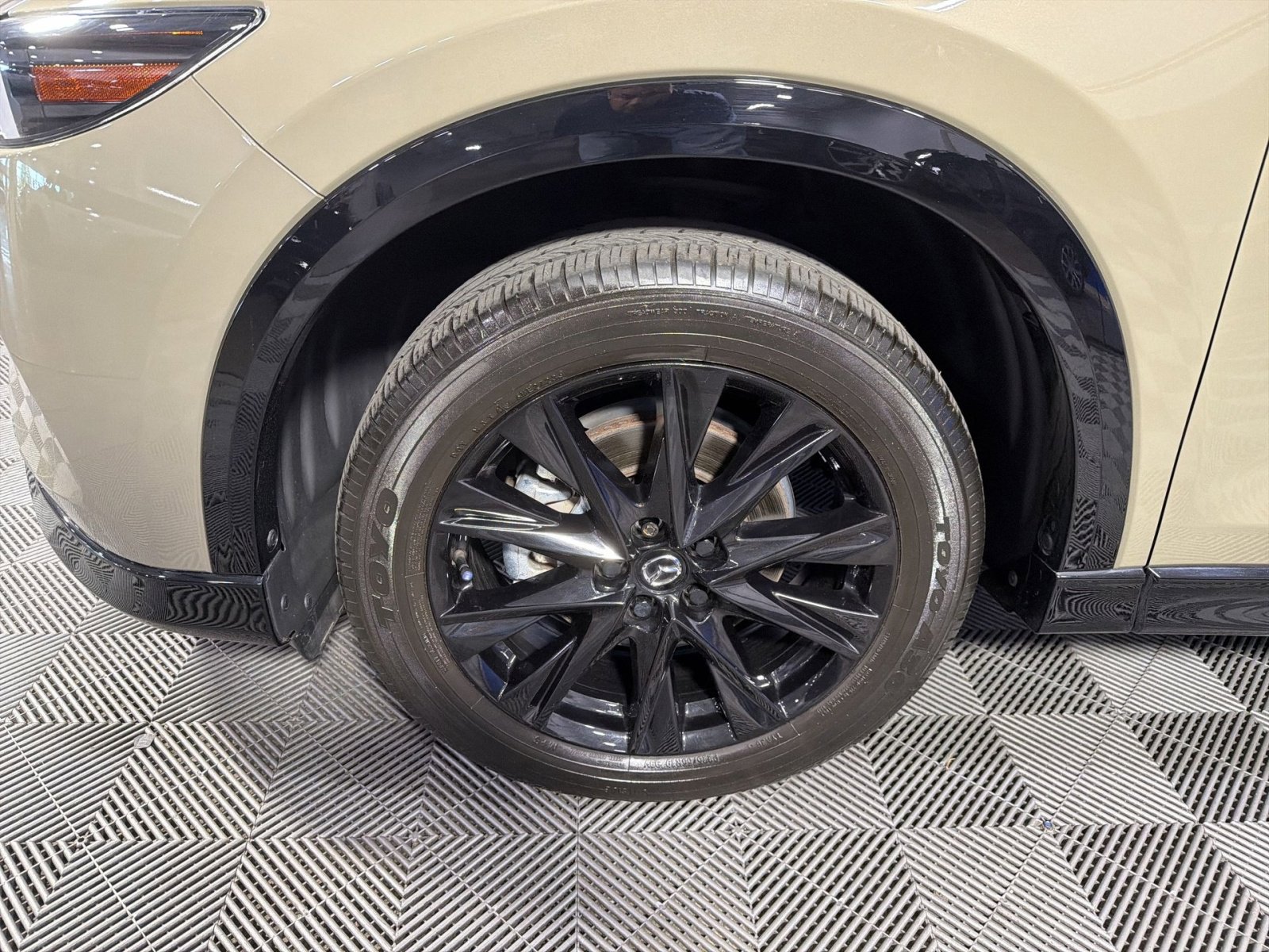 Used 2024 MAZDA CX-5 Carbon Edition image 22