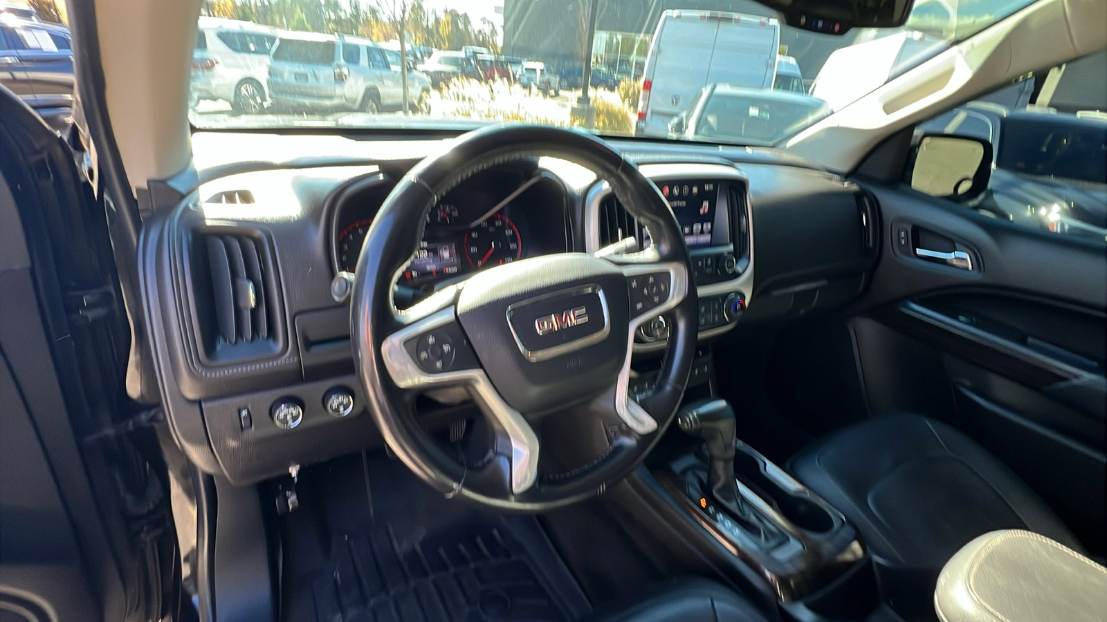 Used 2016 GMC Canyon SLT image 24