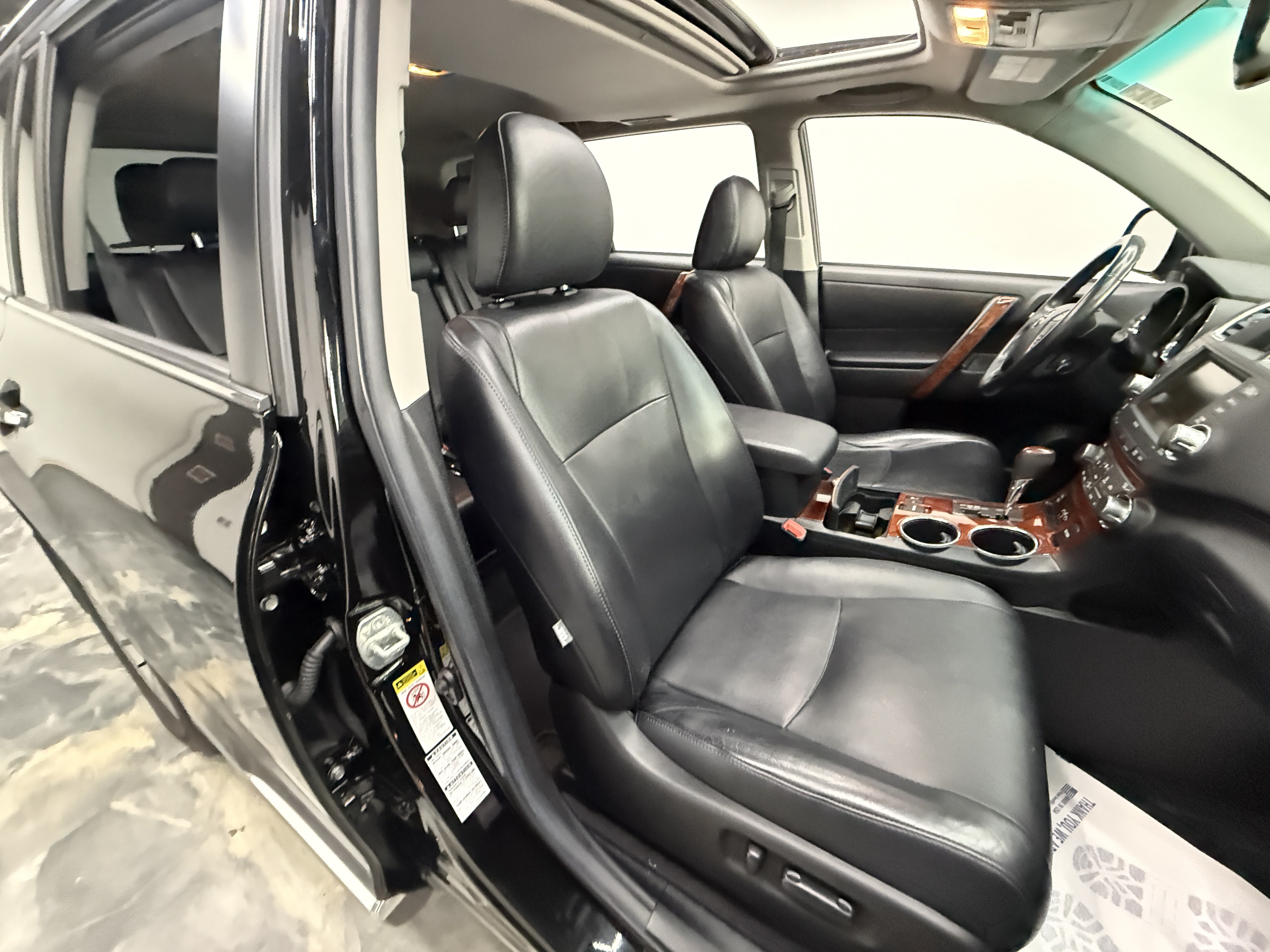 Used 2012 Toyota Highlander Limited AWD/4WD image 20