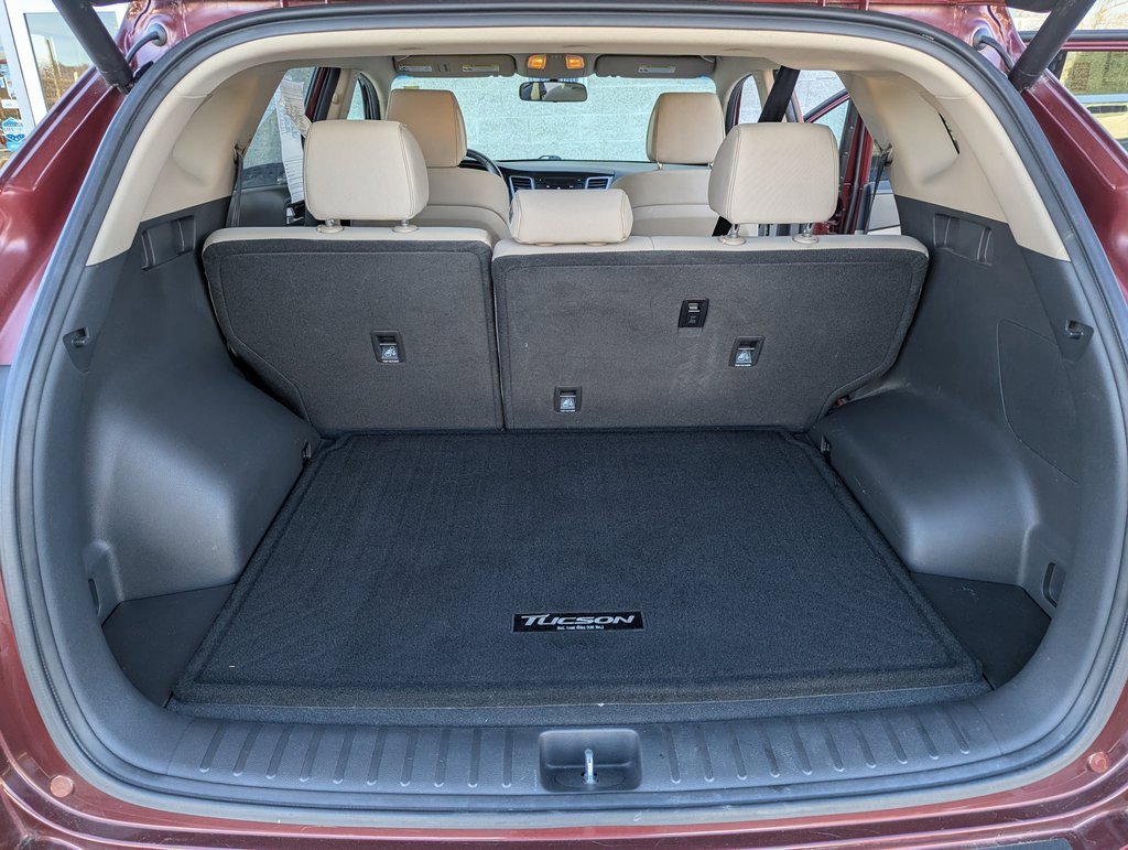 Used 2017 Hyundai Tucson Sport image 16