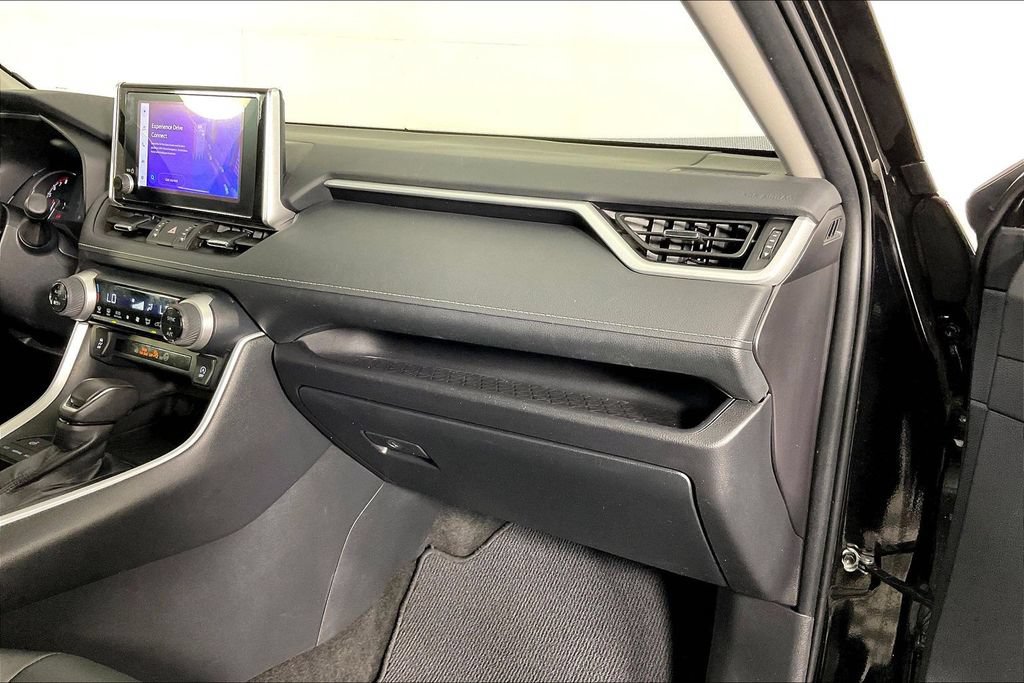 Used 2024 Toyota RAV4 XLE Premium FWD image 18