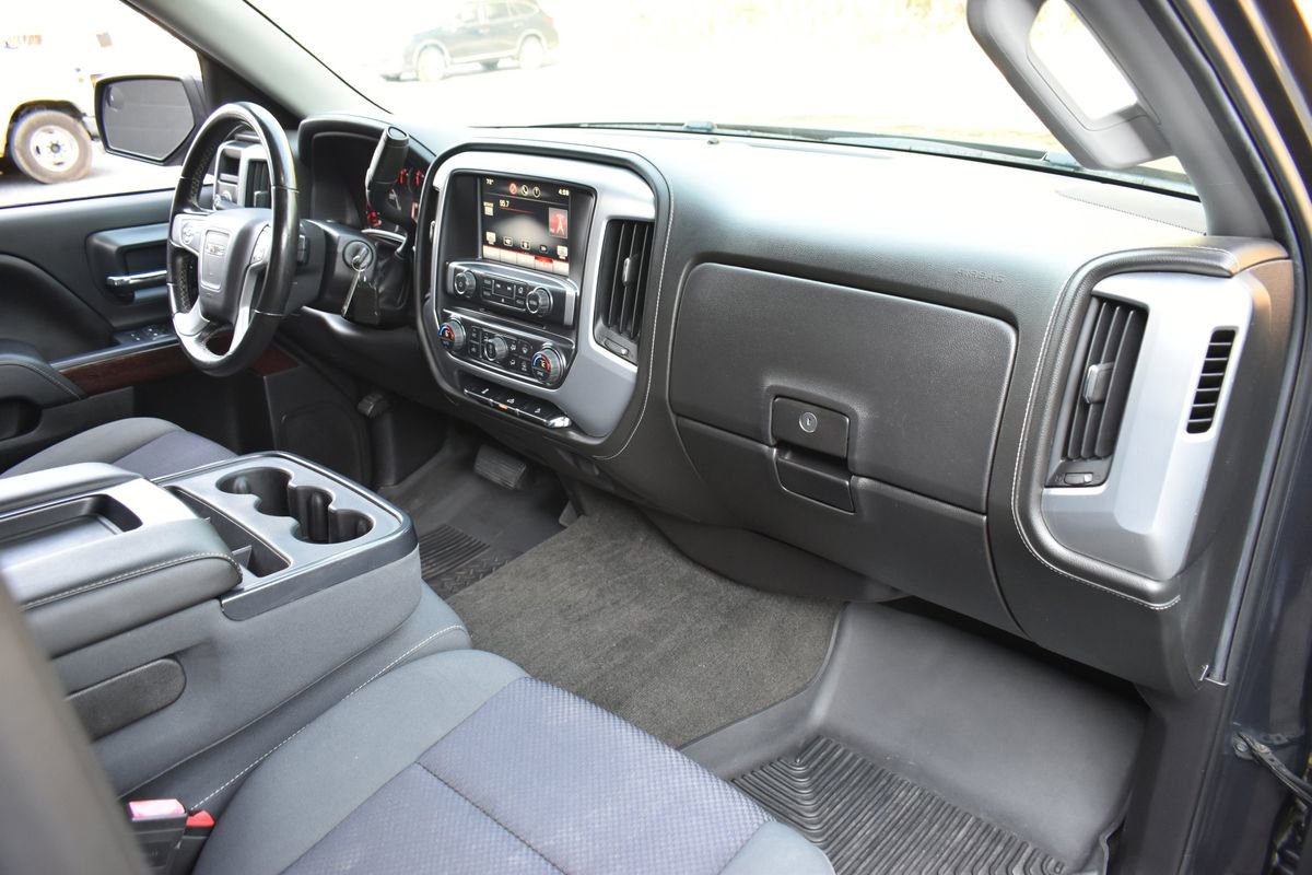 Used 2015 GMC Sierra 1500 SLE w/ SLE Value Package image 19