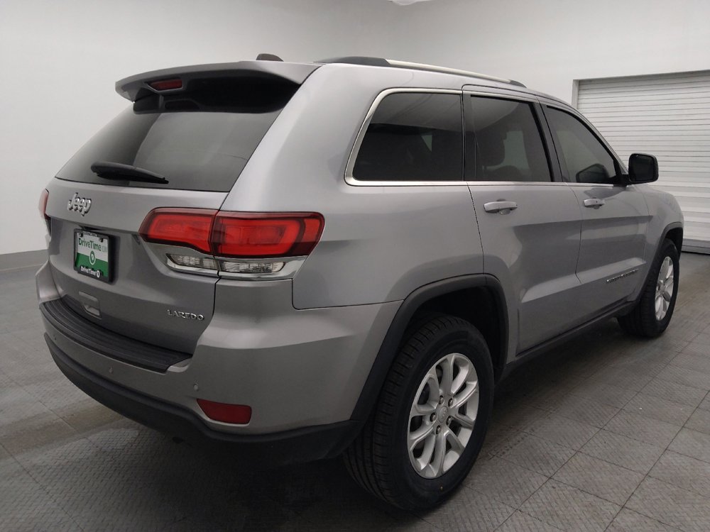 Used 2021 Jeep Grand Cherokee Laredo RWD image 9