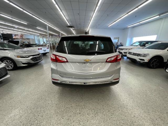 Used 2018 Chevrolet Equinox LS FWD image 40