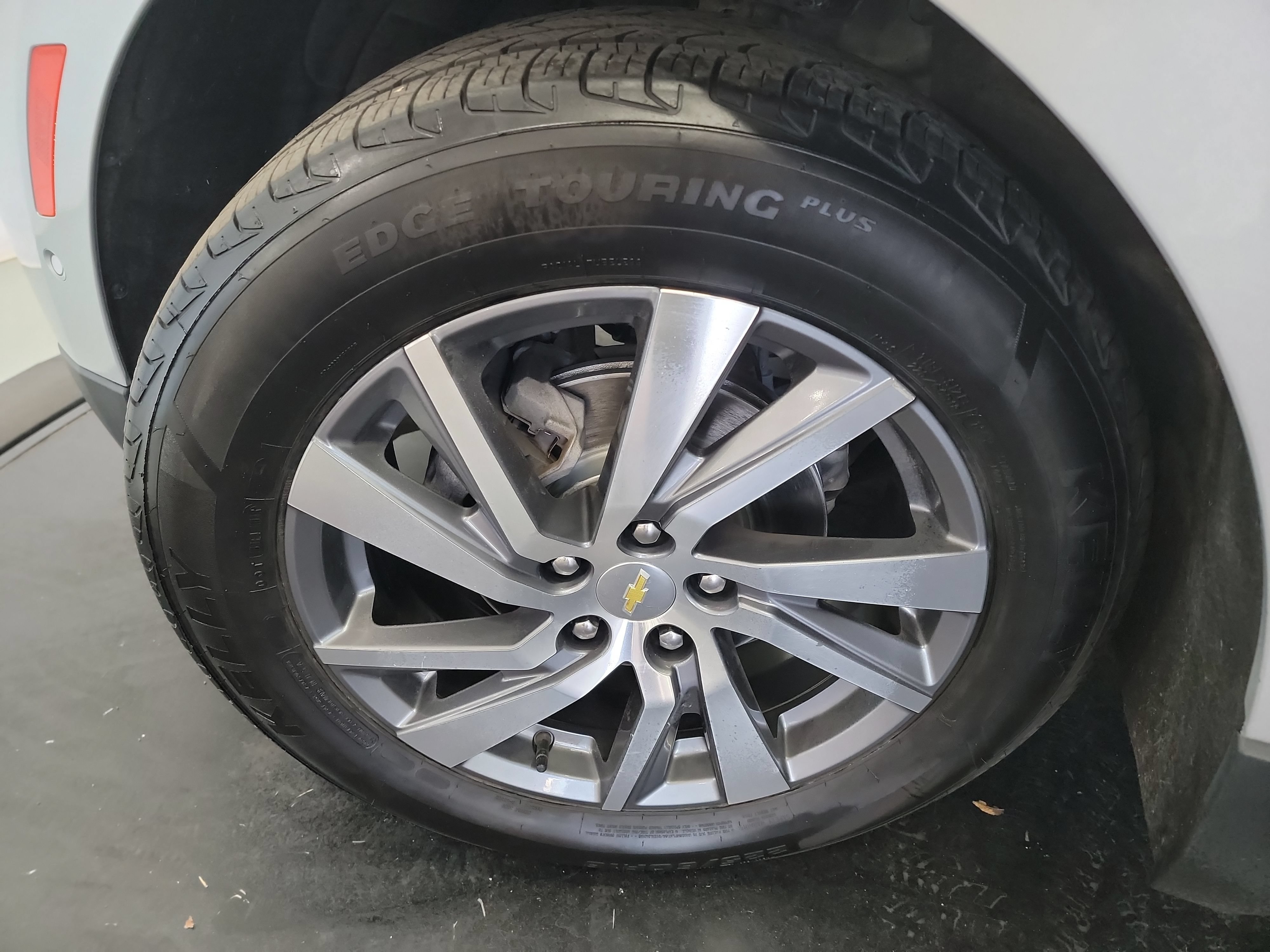 Used 2022 Chevrolet Equinox Premier FWD image 30