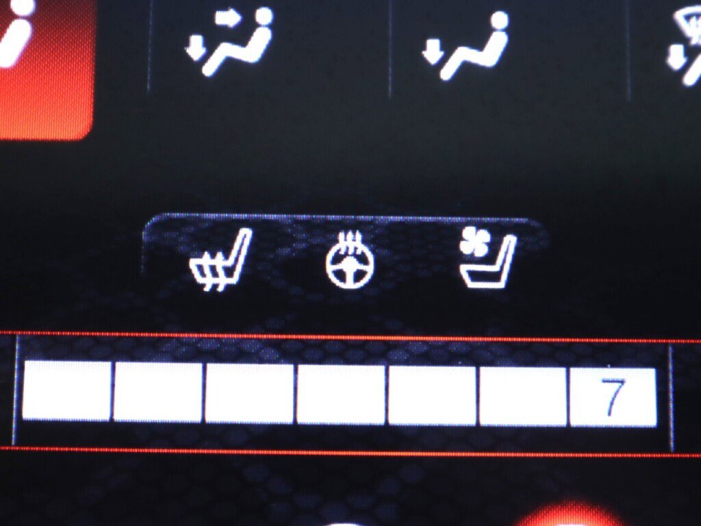 Used 2016 Dodge Charger SXT w/ Plus Group image 18