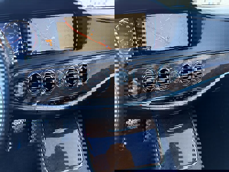 Used 2015 Mercedes-Benz S 550 Sedan image 28