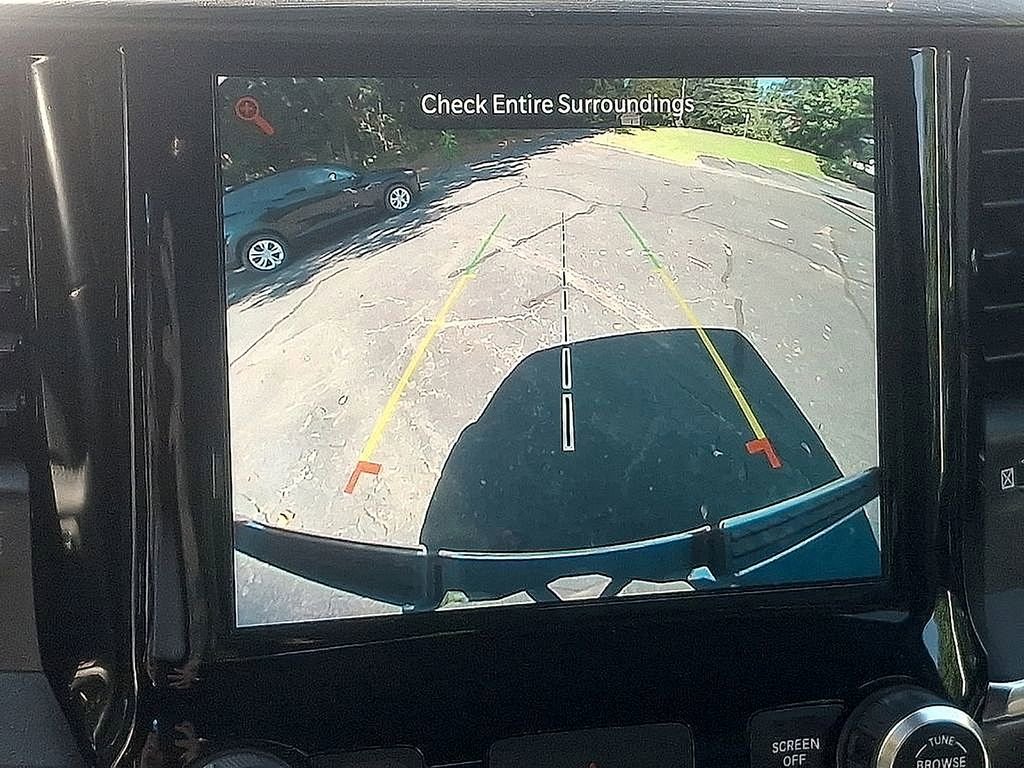 Used 2024 RAM 1500 Laramie AWD/4WD image 18