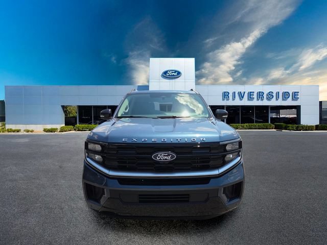 New 2027 Ford Expedition Platinum w/ Platinum Ultimate Package AWD/4WD image 2