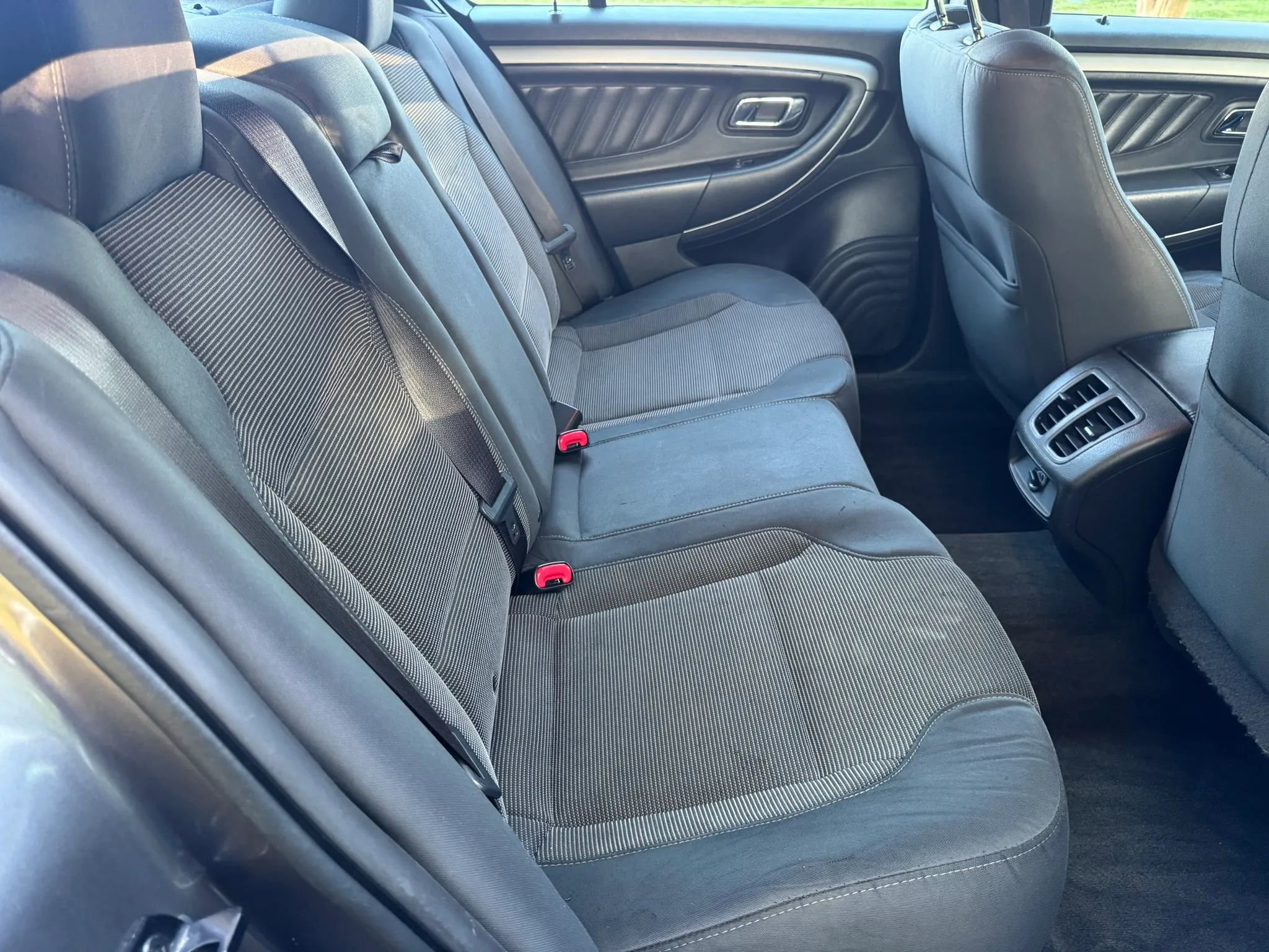 Used 2014 Ford Taurus SEL w/ Equipment Group 201A image 8