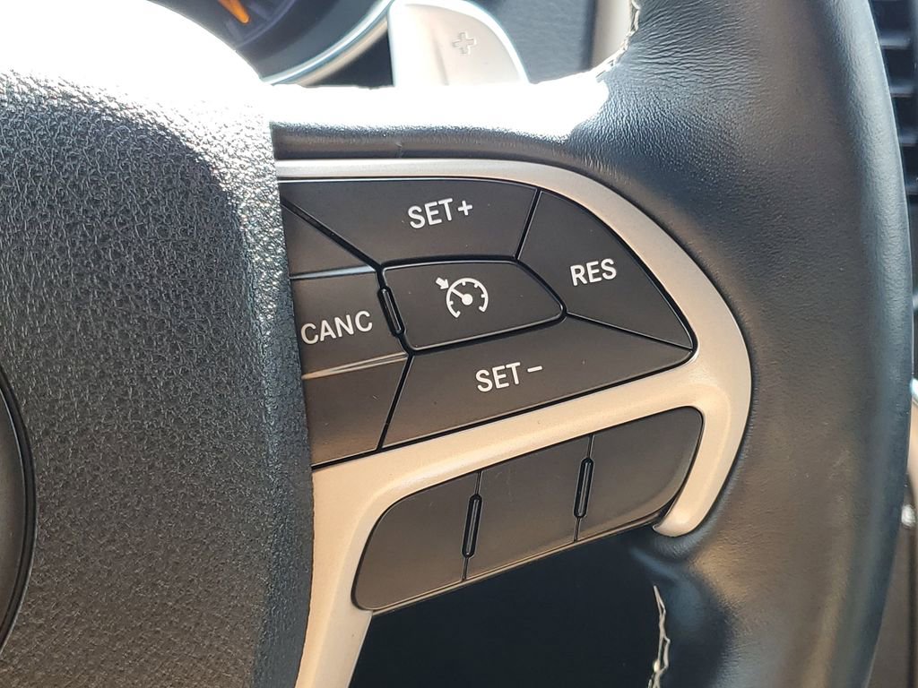 Used 2017 Jeep Grand Cherokee Limited image 17