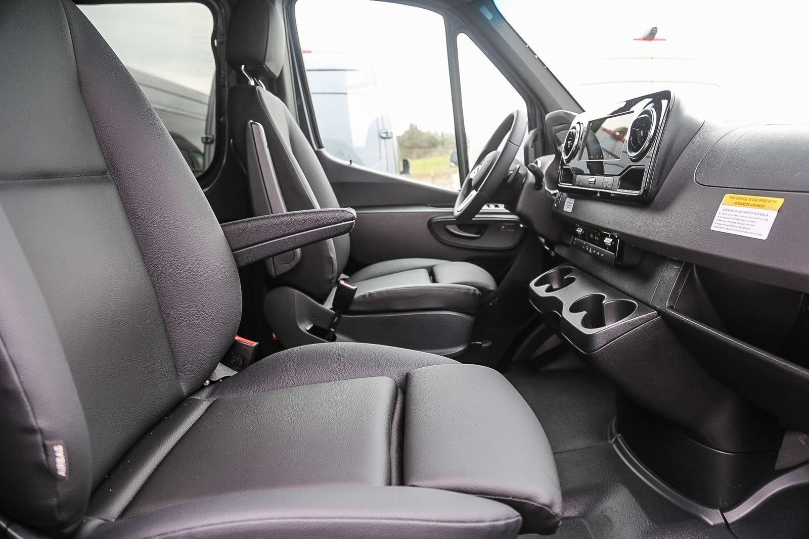 New 2024 Mercedes-Benz Sprinter 2500 image 16
