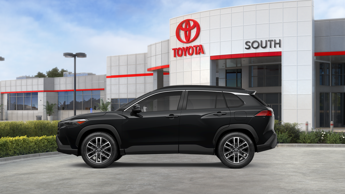New 2026 Toyota Corolla Cross XLE AWD/4WD image 4