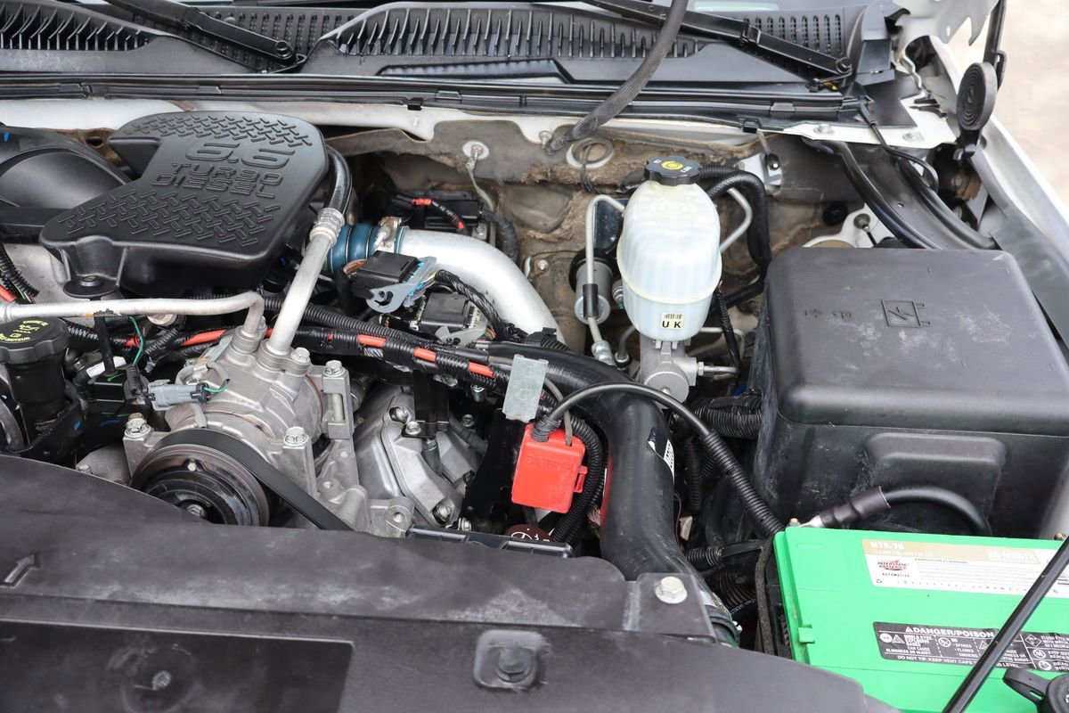 Used 2007 GMC Sierra 3500 W/T w/ Heavy-Duty Power Package image 32