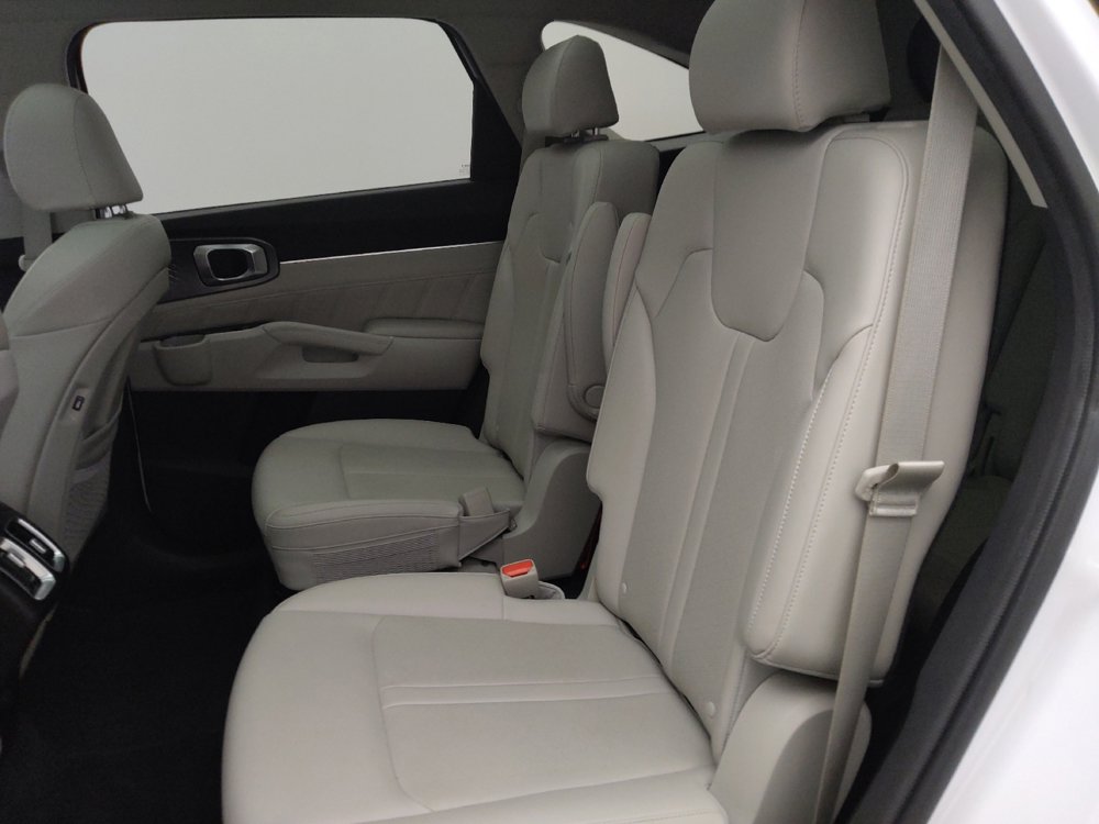 Used 2022 Kia Sorento SX image 18