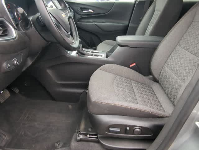 Used 2023 Chevrolet Equinox LT AWD/4WD image 16