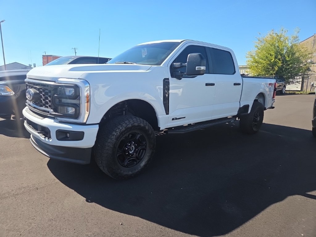 Used 2024 Ford F250 XL w/ STX Appearance Package AWD/4WD image 4