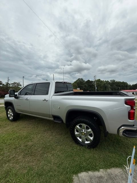 Used 2023 Chevrolet Silverado 2500 LTZ AWD/4WD image 9