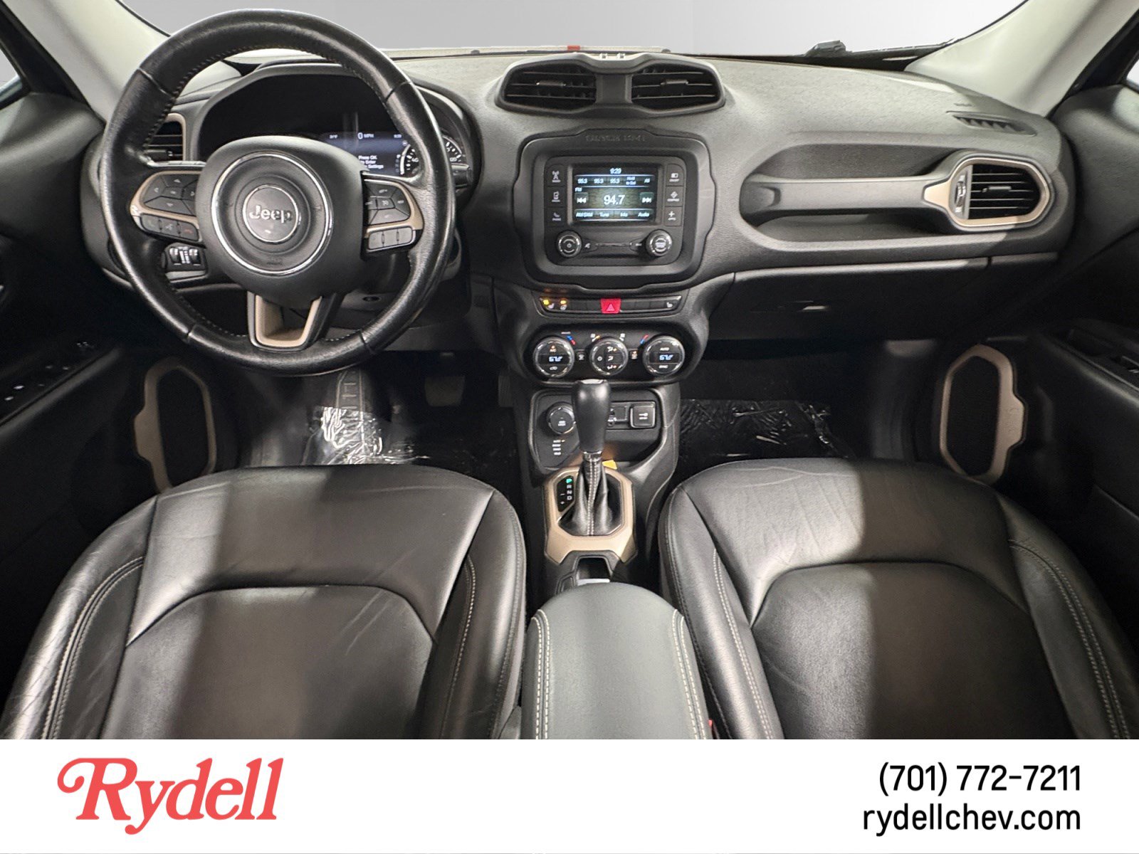 Used 2016 Jeep Renegade Limited image 12