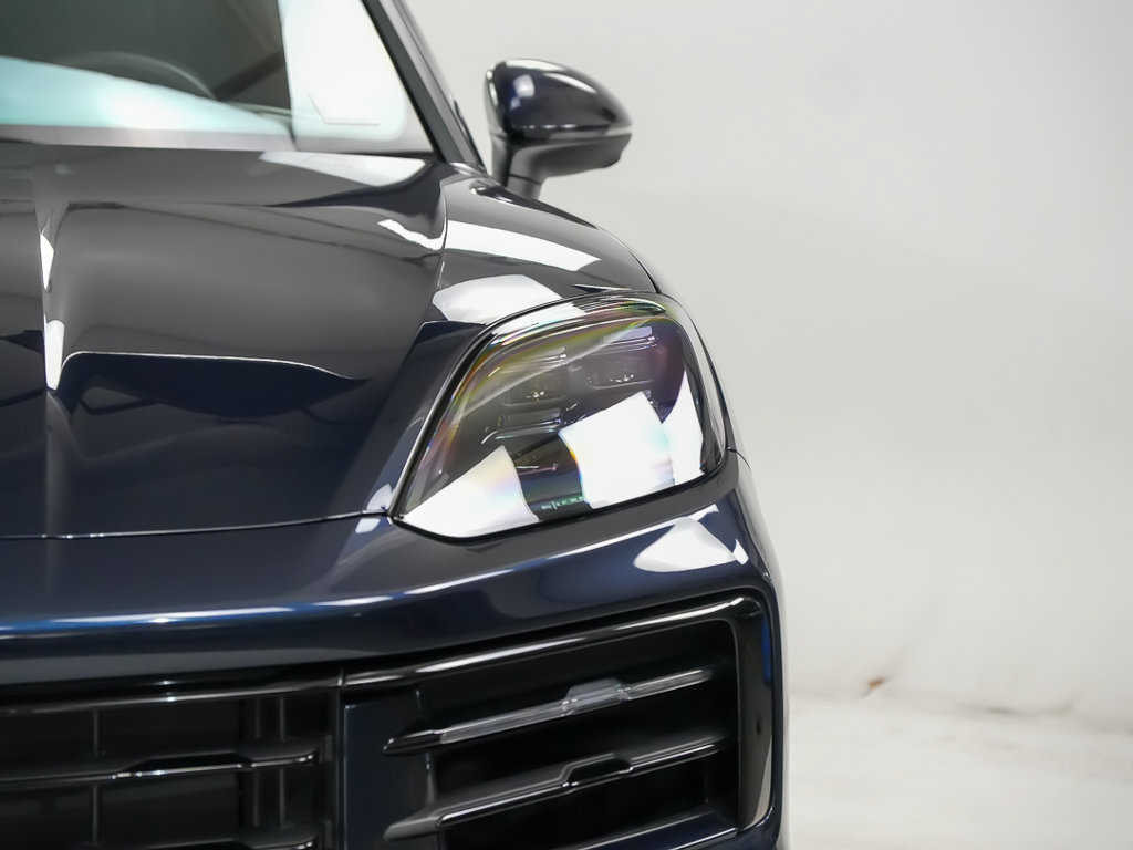 New 2026 Porsche Cayenne S w/ Premium Package Plus AWD/4WD image 7