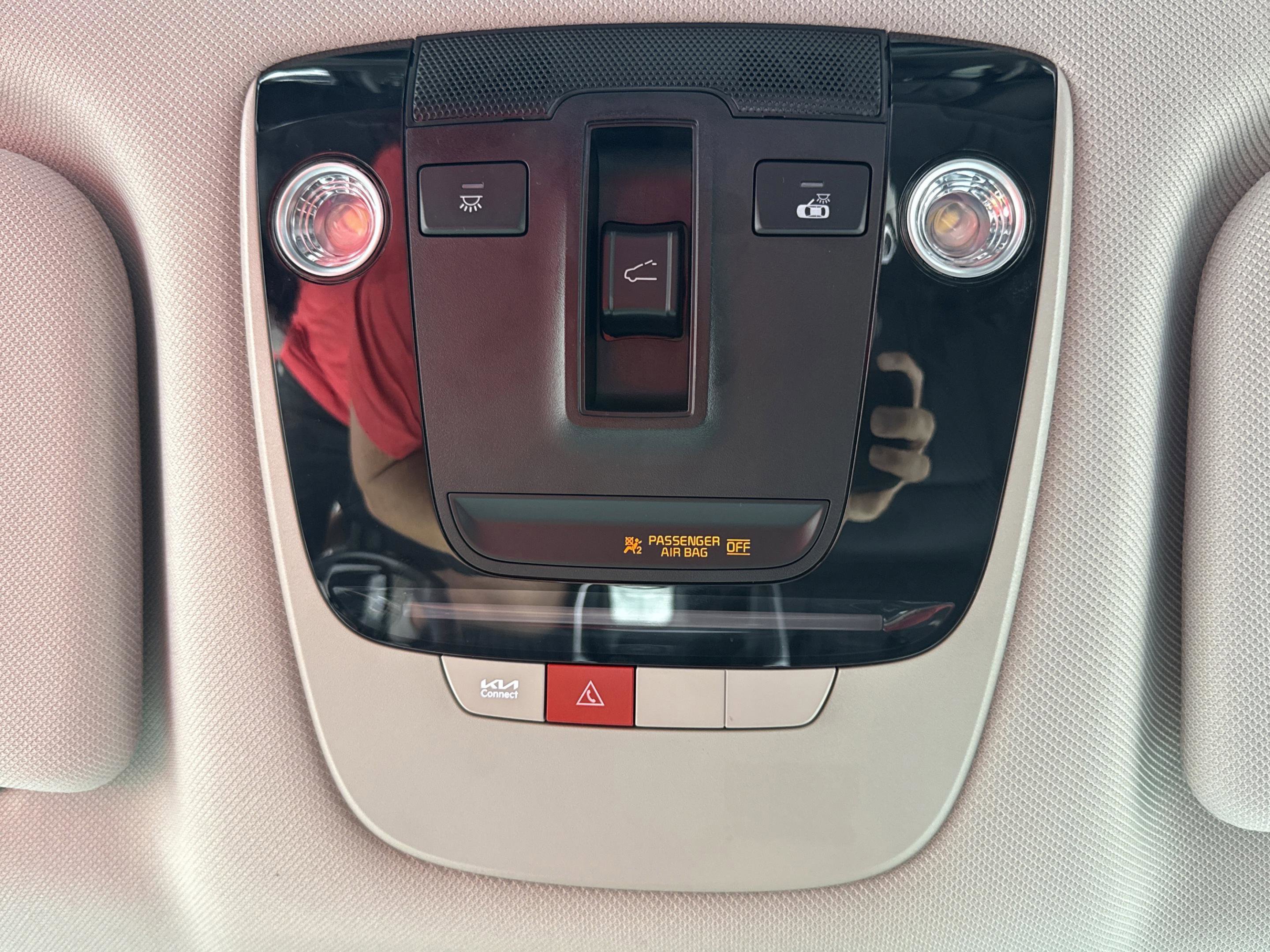 Certified 2025 Kia Sorento EX AWD/4WD image 19
