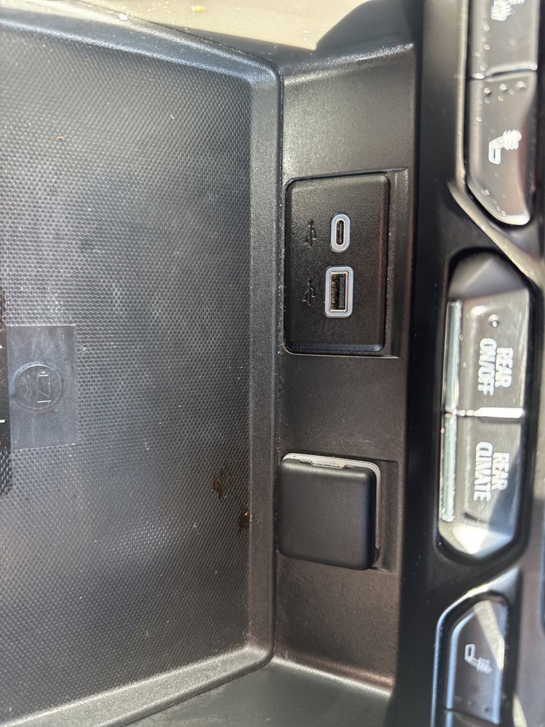 Used 2023 Chevrolet Tahoe LT image 38