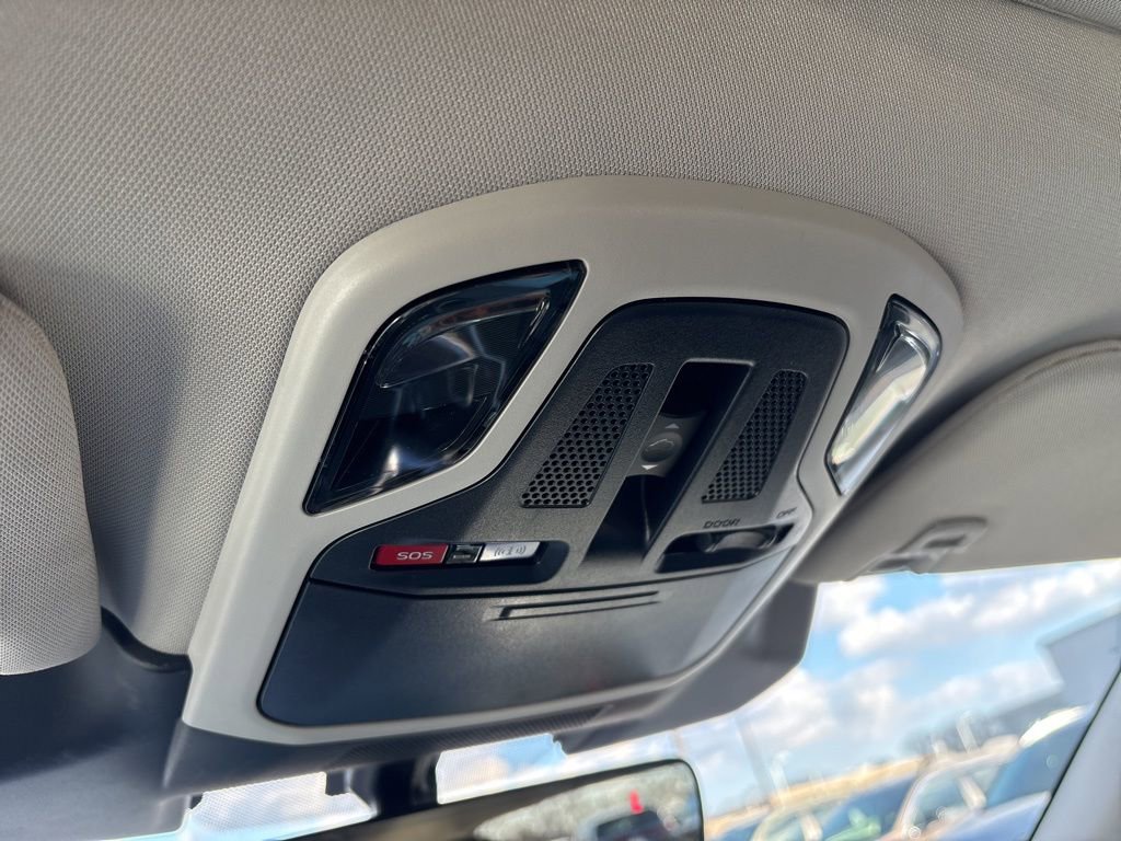 Certified 2025 Subaru Outback Onyx Edition XT image 24