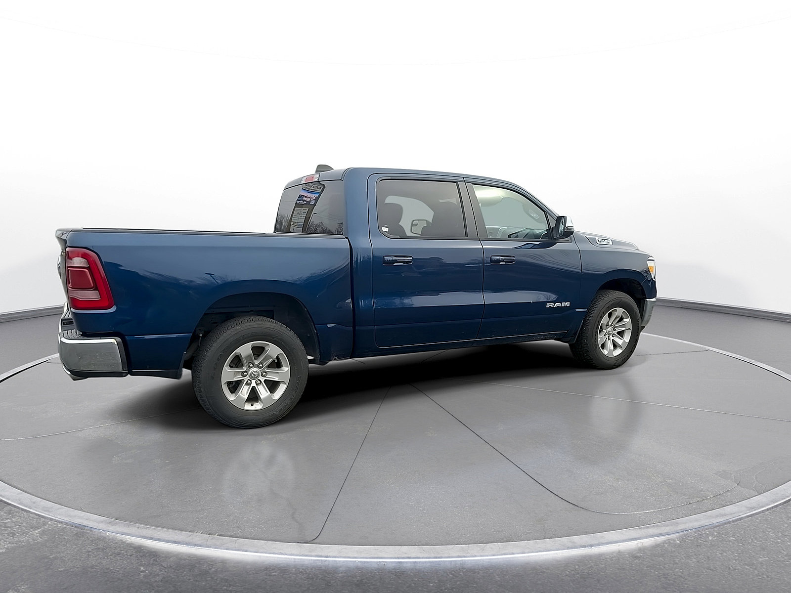 Used 2024 RAM 1500 Laramie RWD image 8