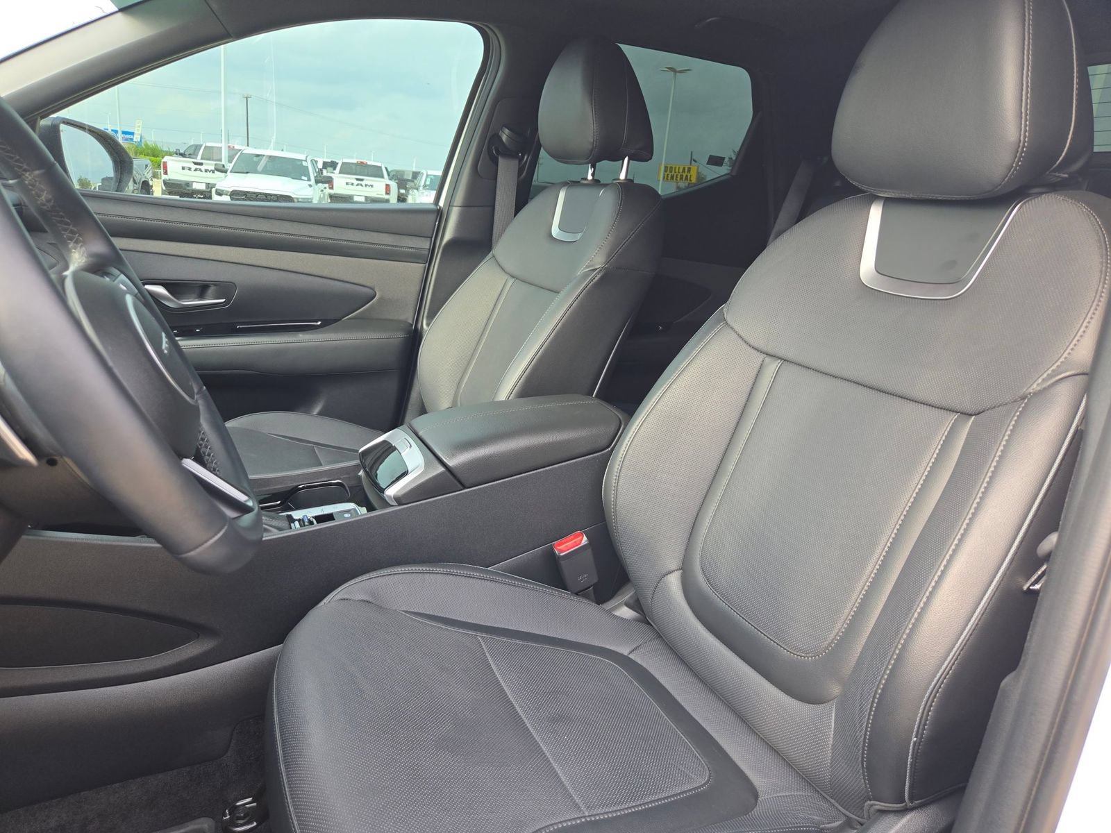 Used 2025 Hyundai Santa Cruz Limited AWD/4WD image 10