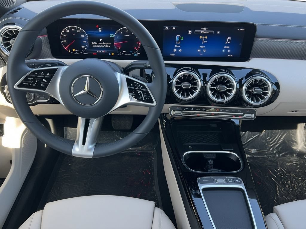 New 2025 Mercedes-Benz CLA 250 4MATIC image 5
