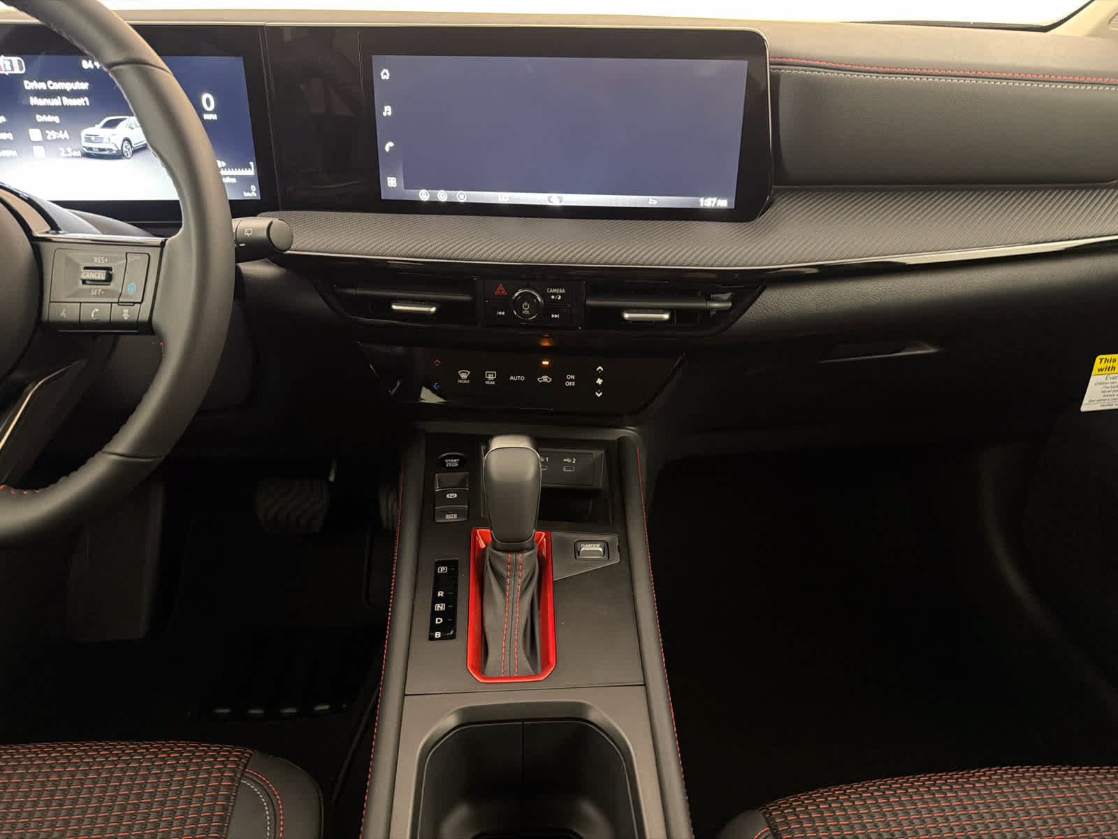 New 2026 Nissan Kicks SR FWD image 19