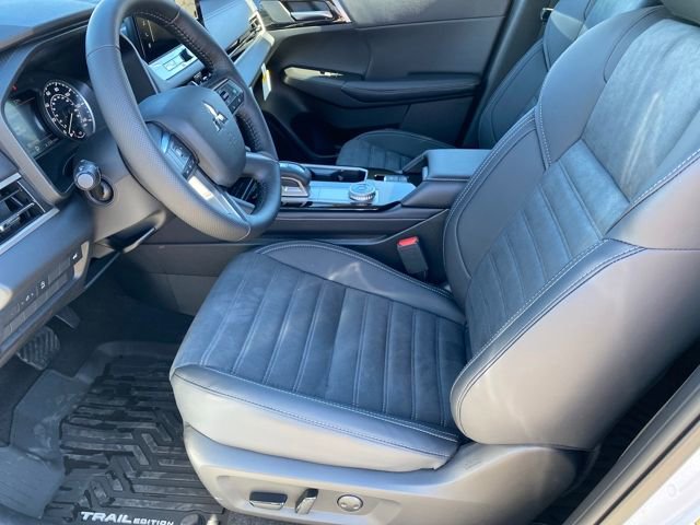 New 2026 Mitsubishi Outlander Trail Edition image 10
