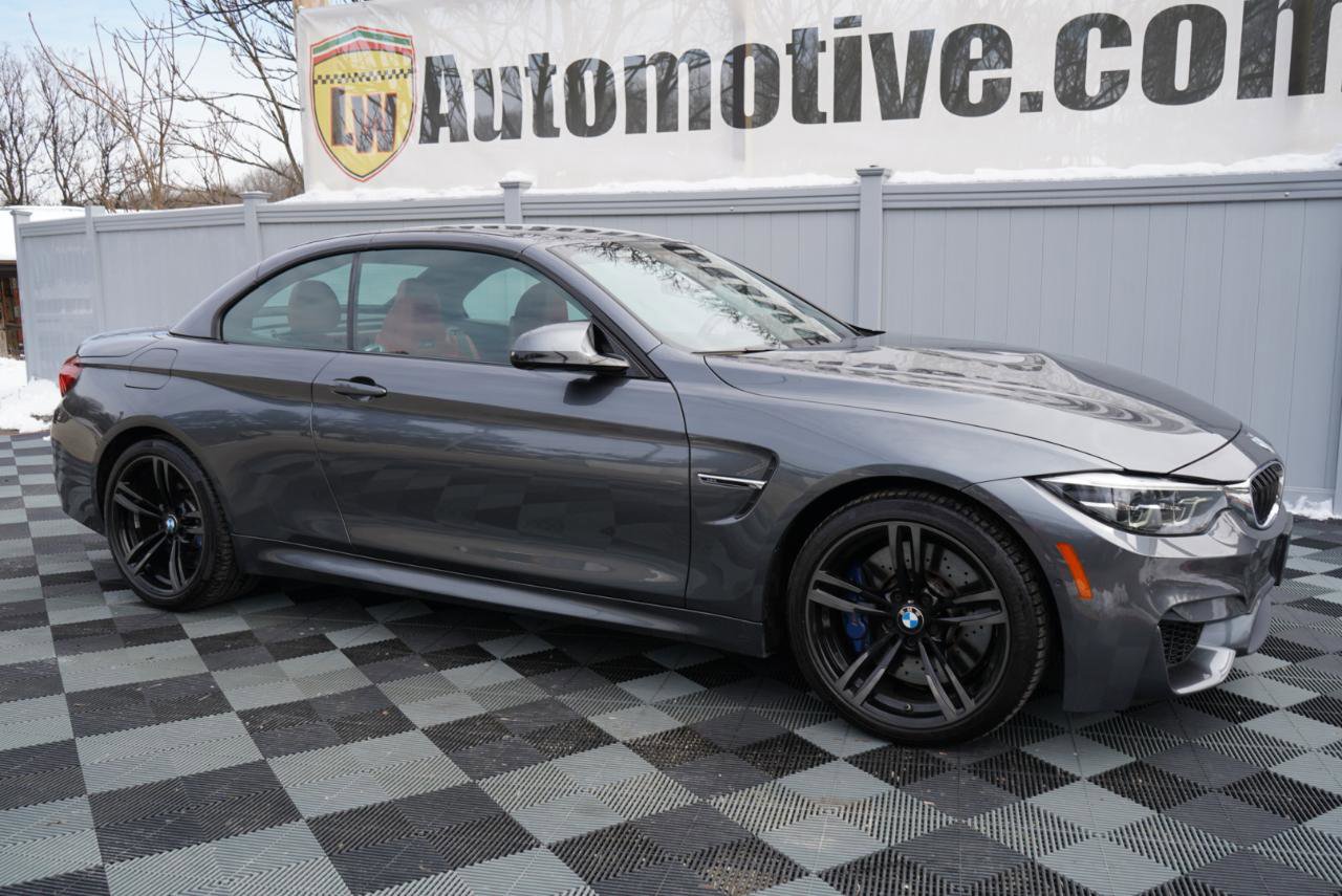 Used 2020 BMW M4 Convertible w/ Executive Package image 2