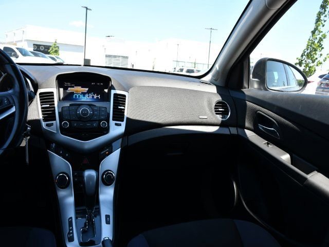 Used 2014 Chevrolet Cruze LT FWD image 20