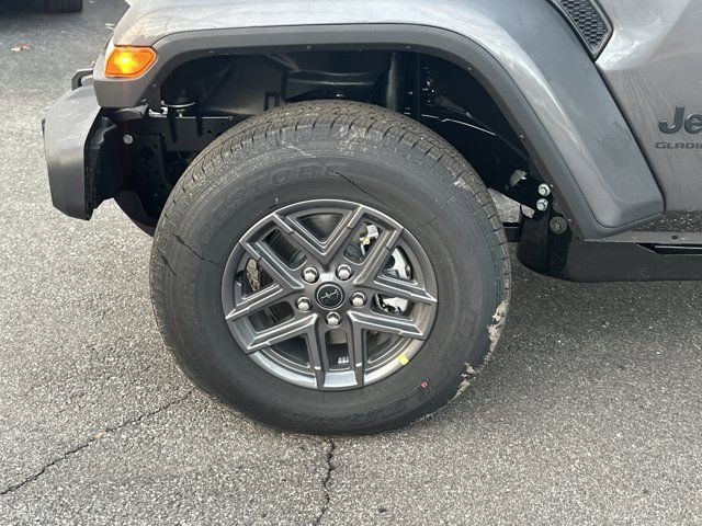 New 2026 Jeep Gladiator Sport image 13