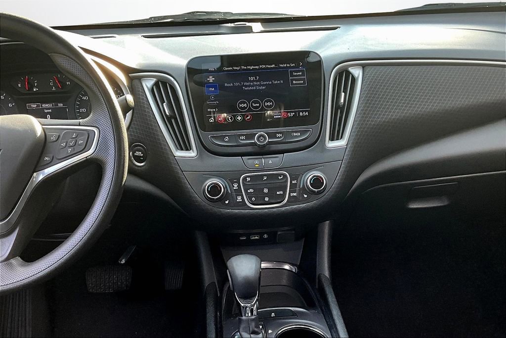 Used 2023 Chevrolet Malibu LT image 9