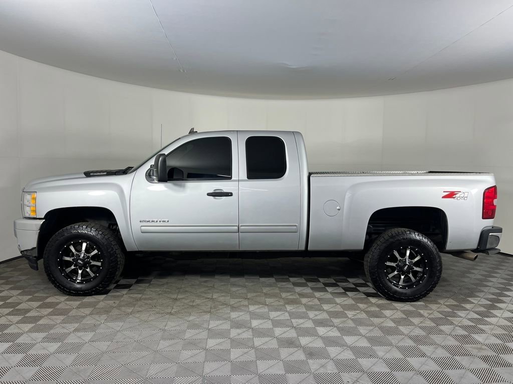 Used 2012 Chevrolet Silverado 2500 LT w/ Interior Plus Package image 10