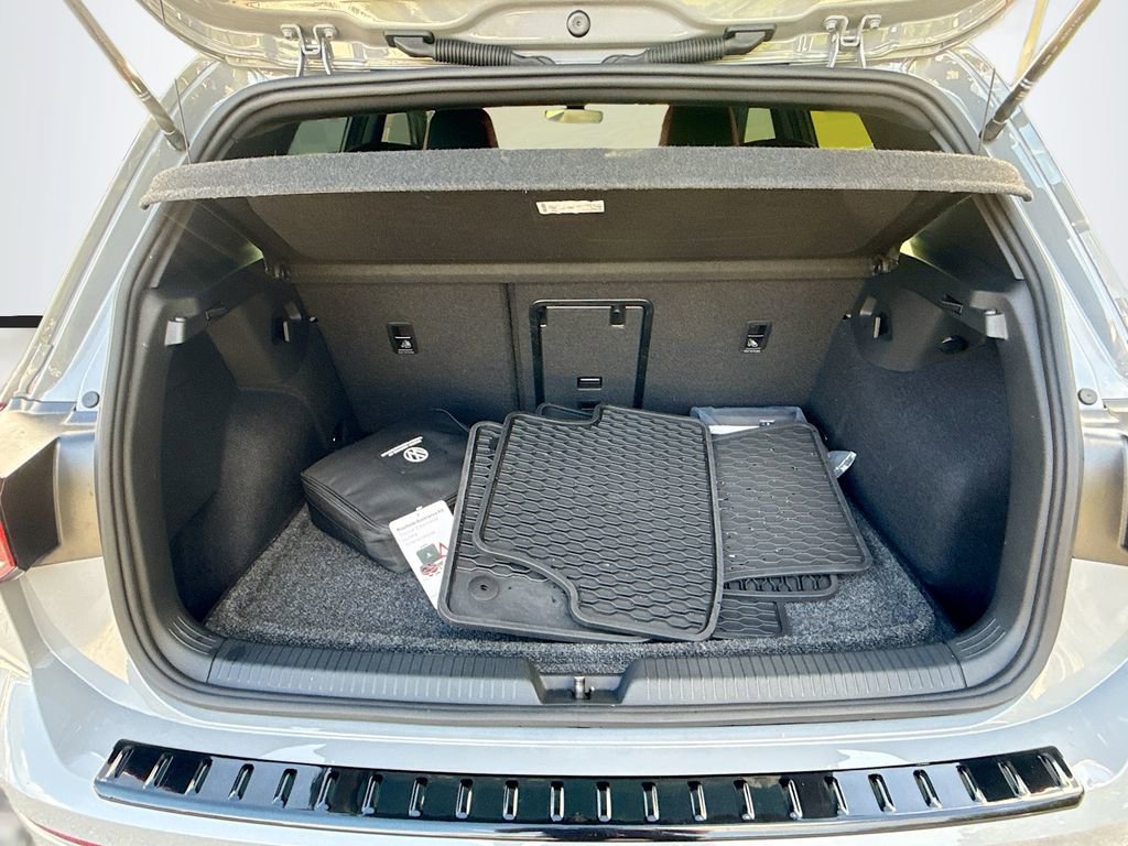 Used 2024 Volkswagen GTI S image 26