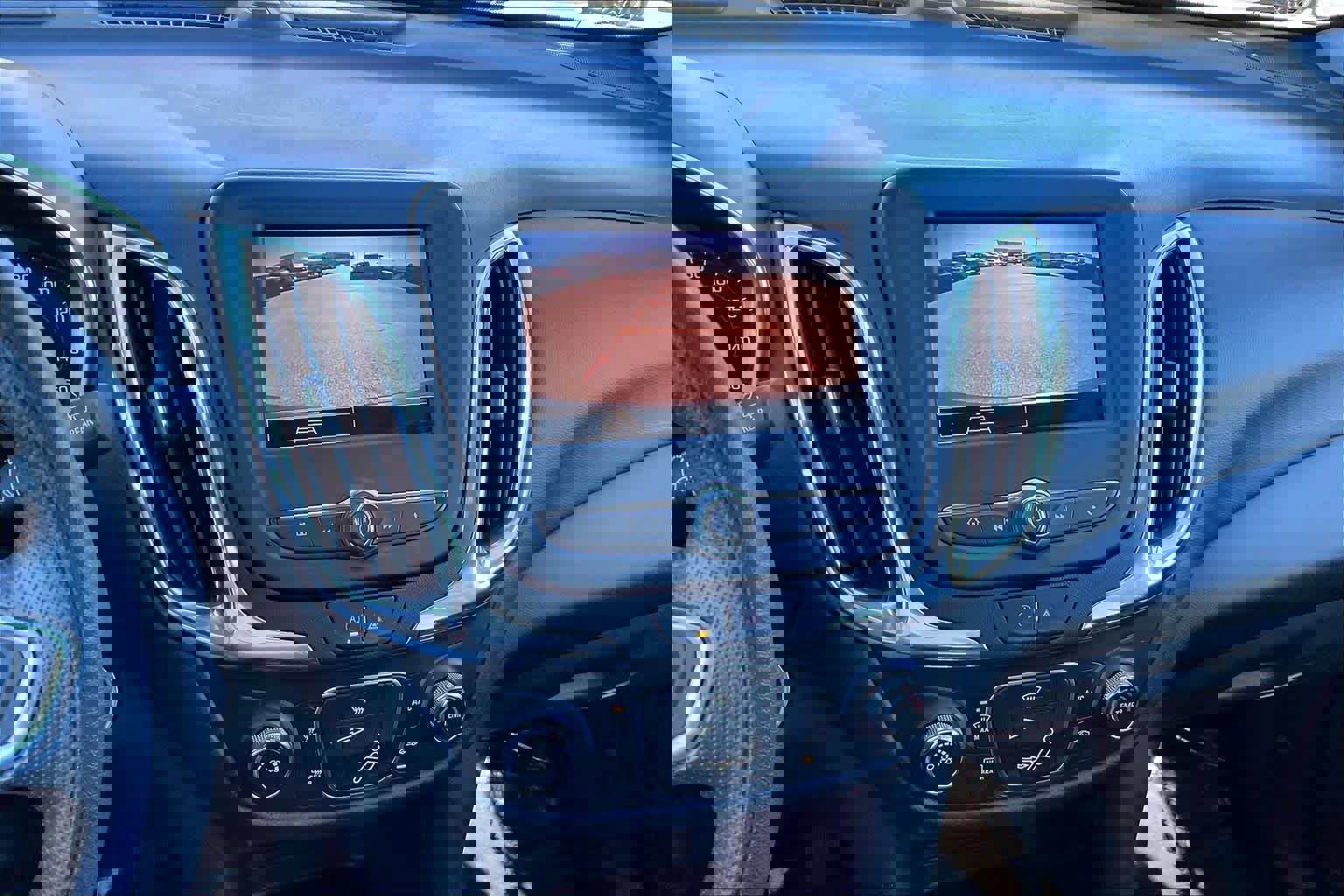 Used 2023 Chevrolet Equinox LT image 50